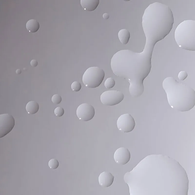 Living Proof Brume hydratante démêlante Restore Online