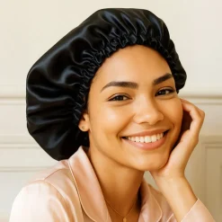 Nuit Satinée Charlotte en satin noir et léopard