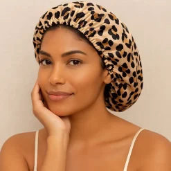 Nuit Satinée Charlotte en satin noir et léopard