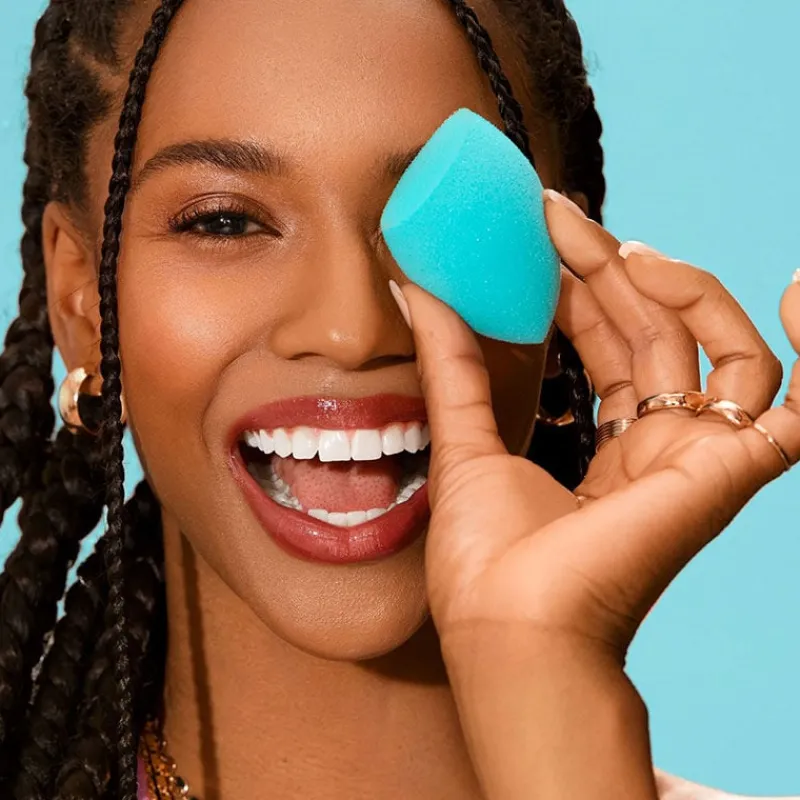 Real Techniques Éponge de teint matifiante Airblend Miracle Sponge Clearance